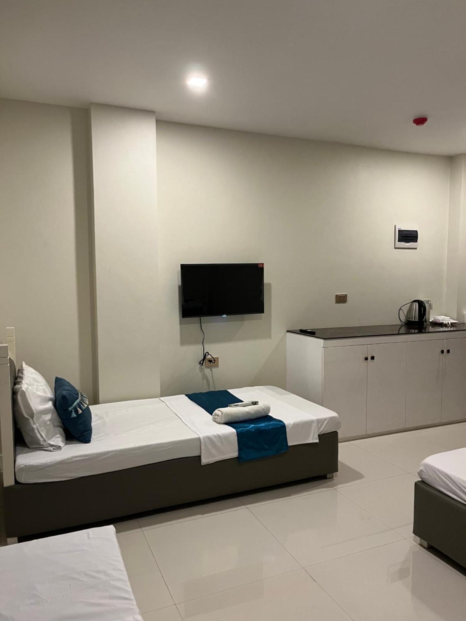 717 Residences Iloilo City Exteriér fotografie